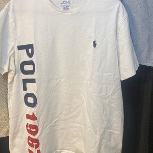 Mens tshirt has been worn and washed no stains